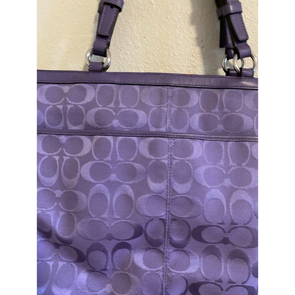 Coach F17725 Lavender Signature East West Tote Bag Leather Trim Silver Hardware - Picture 10 of 16